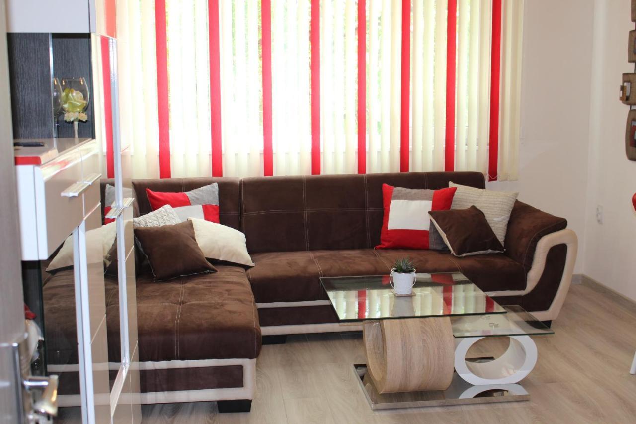 Apartment Ani Veliko Tŭrnovo Eksteriør bilde