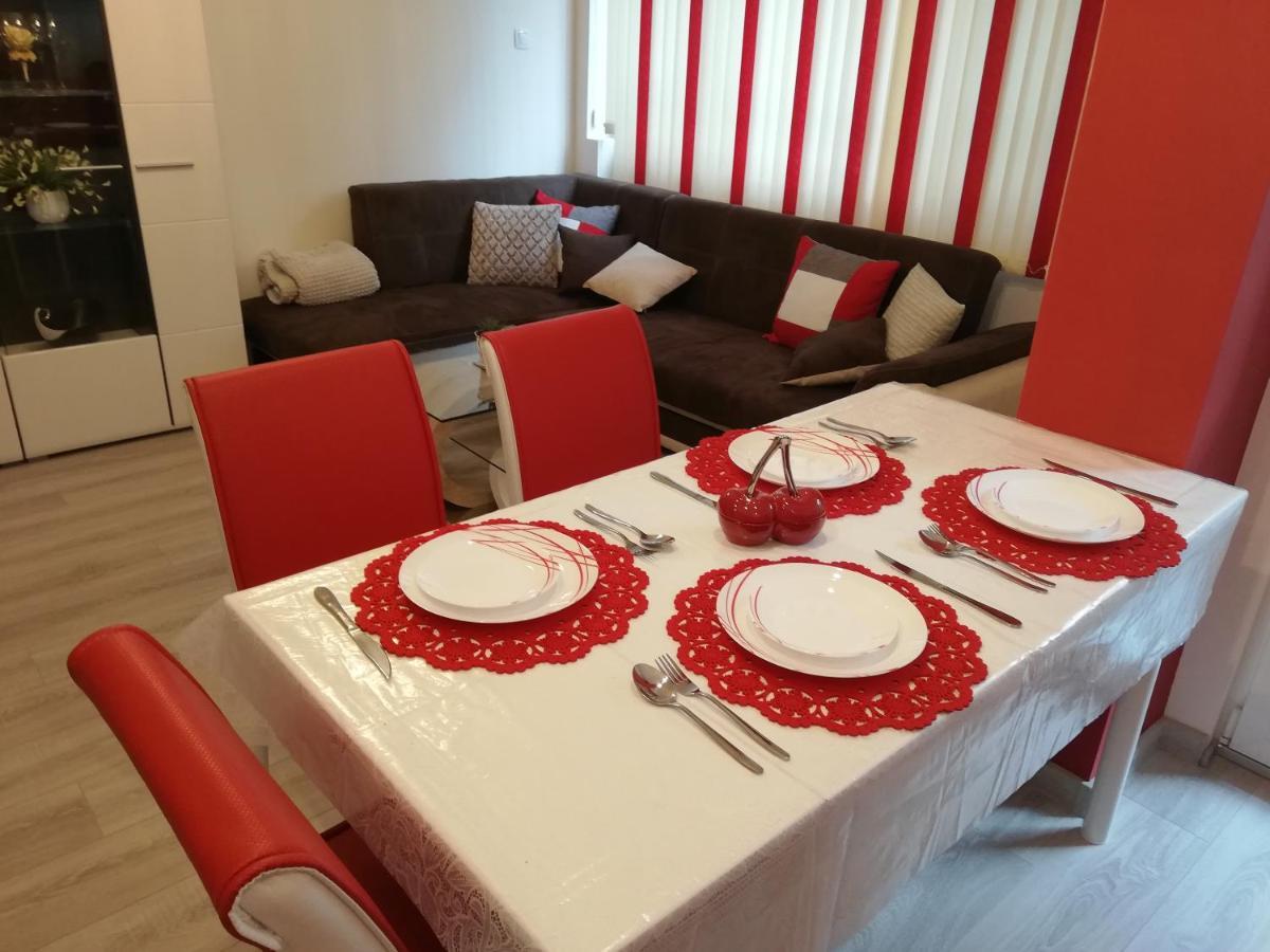 Apartment Ani Veliko Tŭrnovo Eksteriør bilde